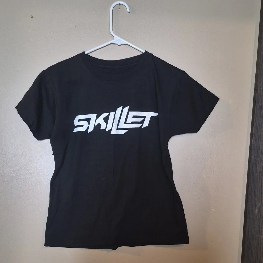 Skillet Tee Shirt - Picture 1 of 5